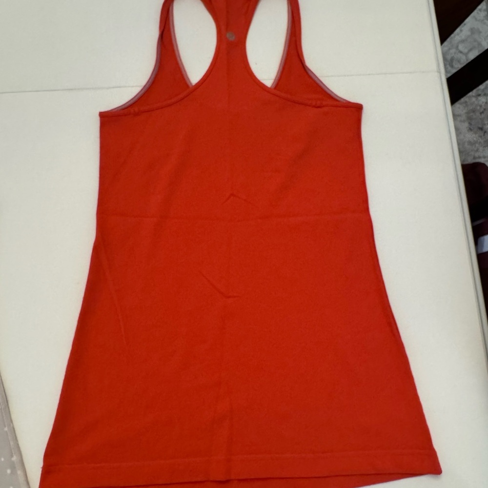 Lululemon Athletica Set of 2 Racerback Red and Gray Tank Tops Size 6 - Picture 4 of 7